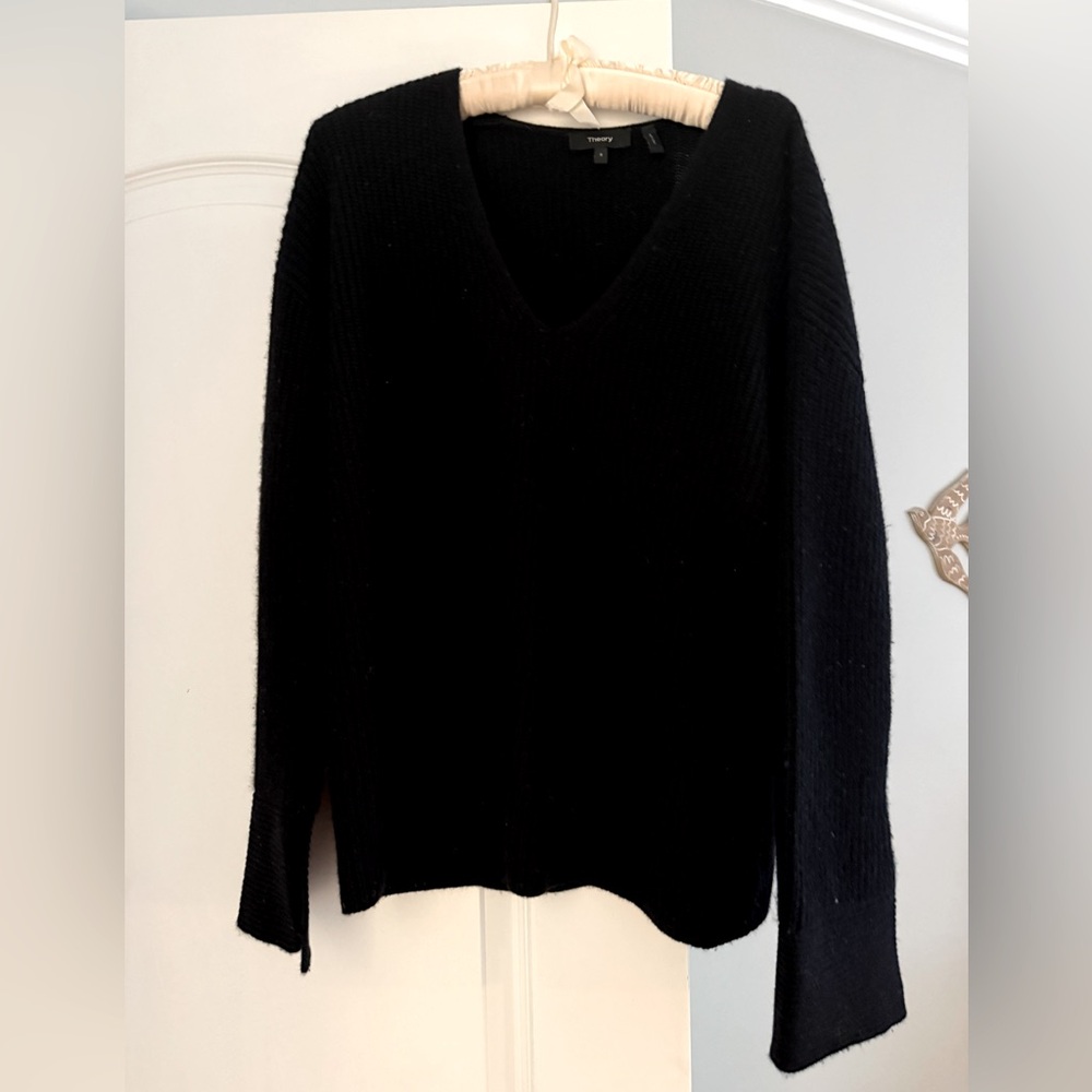 Theory Black Cashmere V-neck Sweater